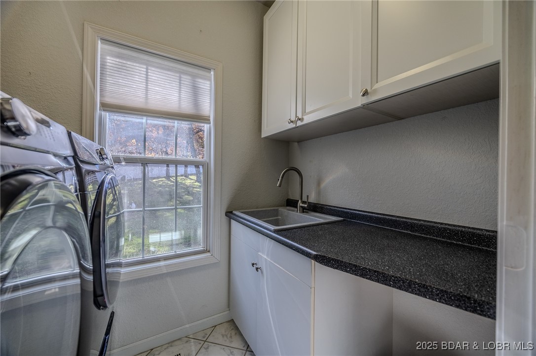 1102 Bear Paw Road Camdenton, MO 65020 - Photo 26 of 67 Main Level Laundry