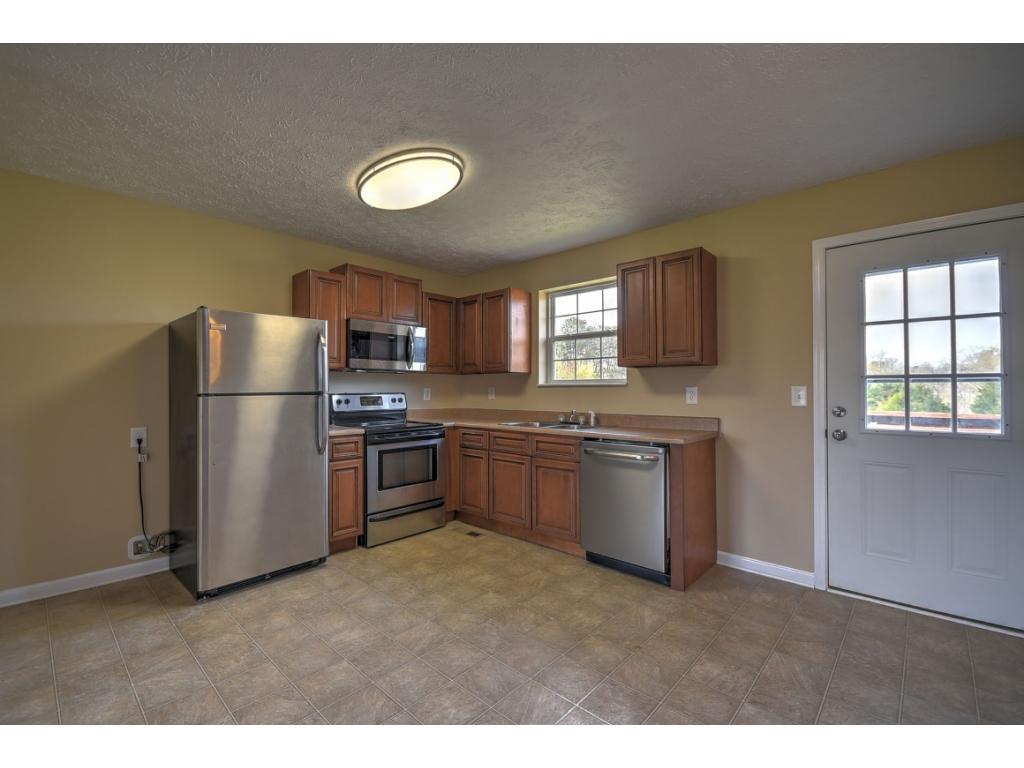 1469 Woods Ridge Road Dandridge, TN 37725 - Photo 5 of 24 Photo 5