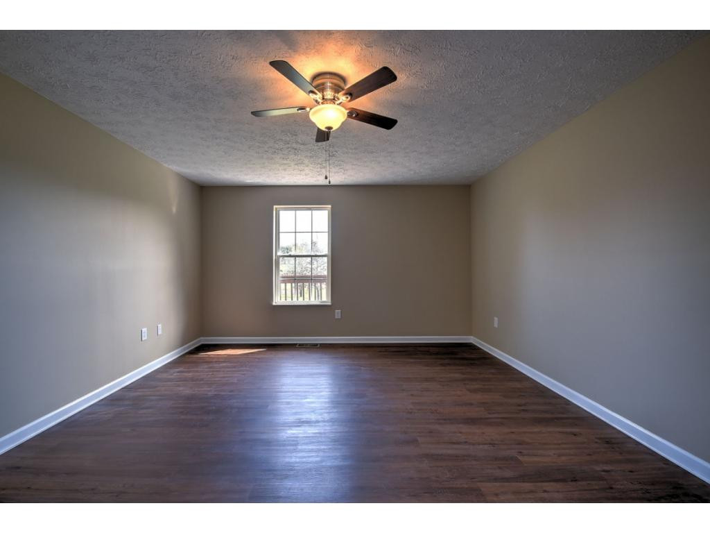 1469 Woods Ridge Road Dandridge, TN 37725 - Photo 10 of 24 Master