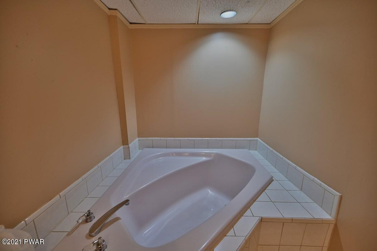 34 Boulder Road Lake Ariel, PA 18436 - Photo 39 of 43