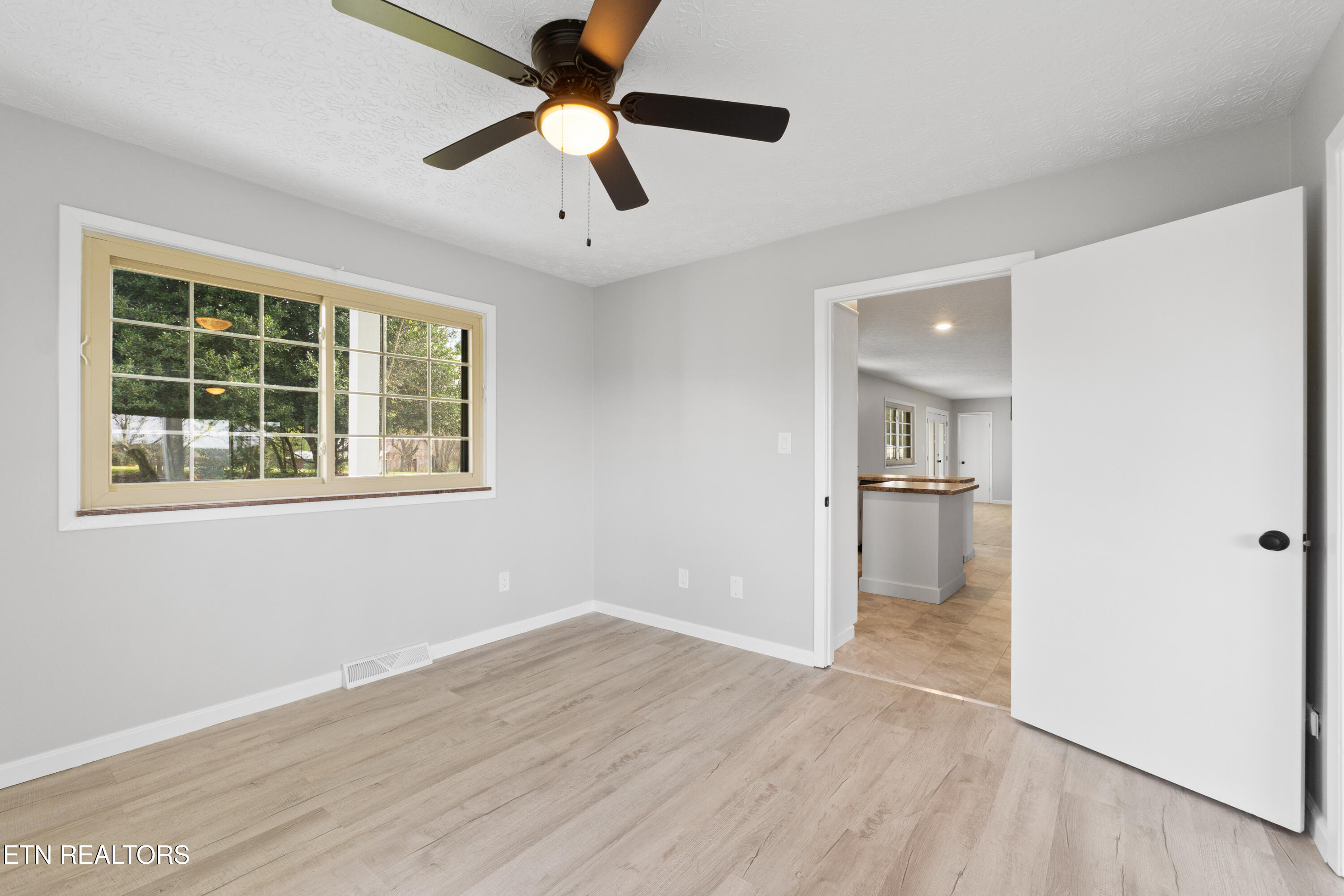 615 River Road Kingston, TN 37763 - Photo 17 of 43 DSC00104