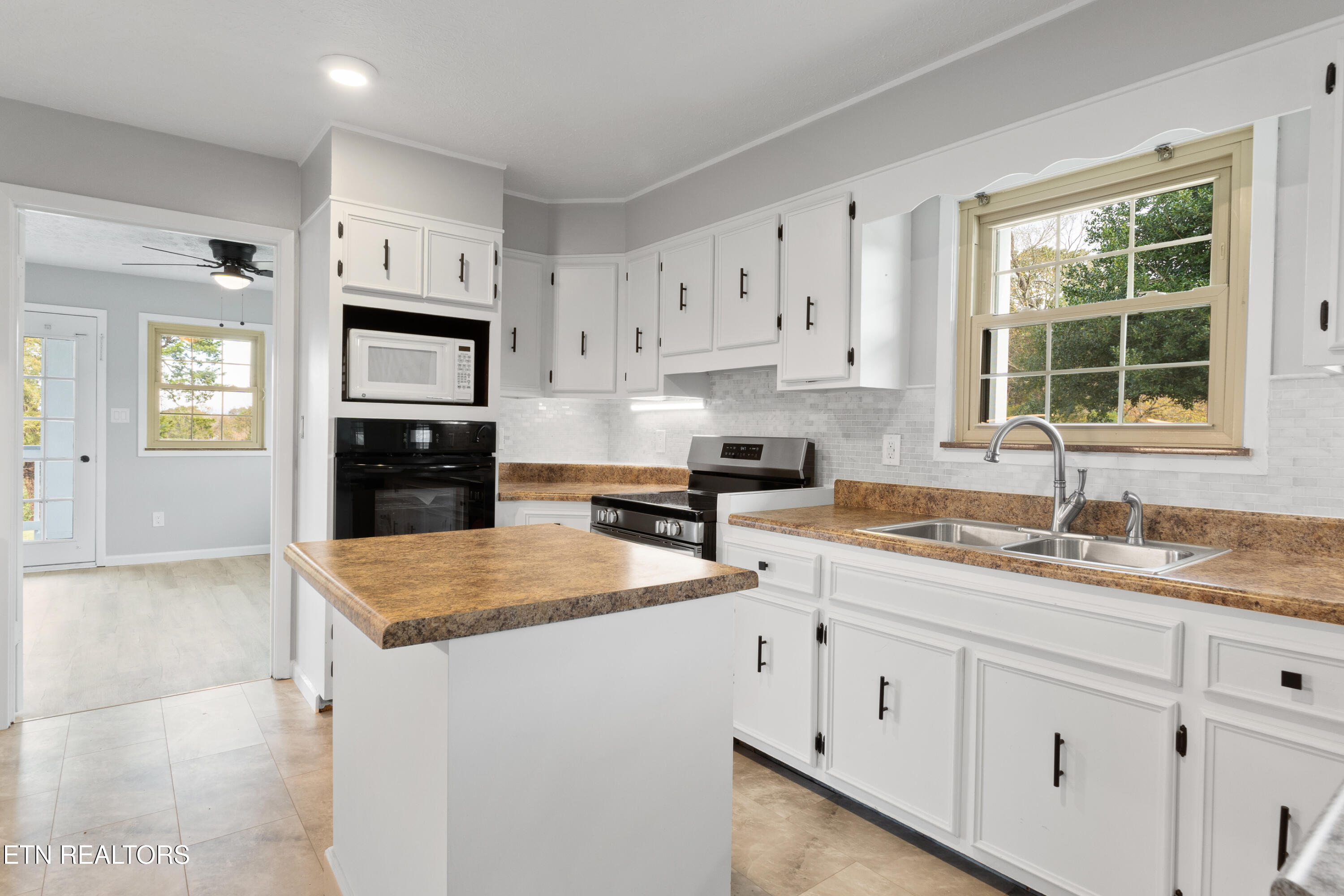 615 River Road Kingston, TN 37763 - Photo 19 of 43 DSC00125