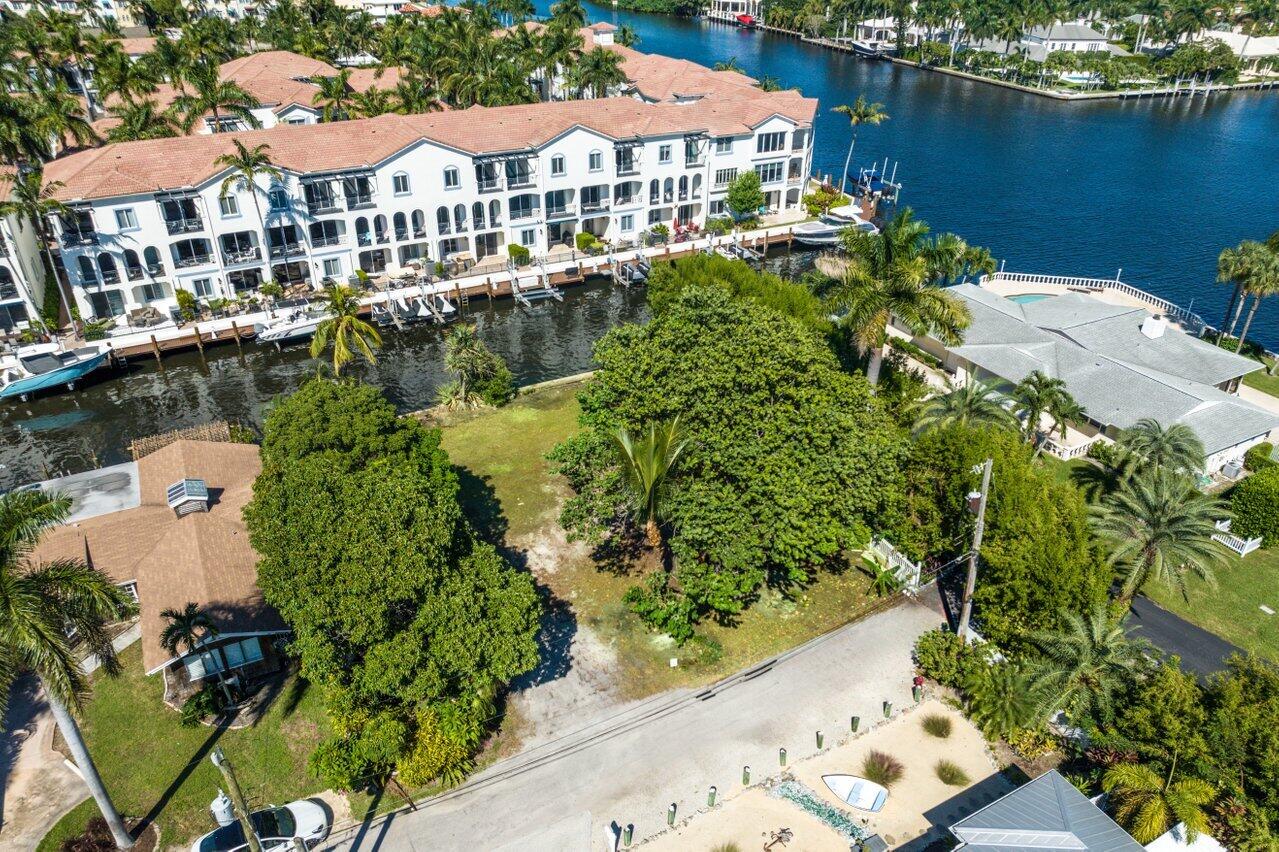 818 Chukker Road Delray Beach, FL 33483 - Photo 12 of 12 009-818ChukkerRoad-DelrayBeach-FL-33483-