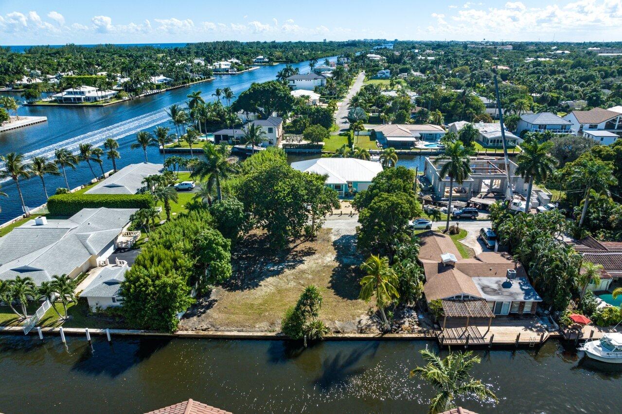 818 Chukker Road Delray Beach, FL 33483 - Photo 8 of 12 015-818ChukkerRoad-DelrayBeach-FL-33483-