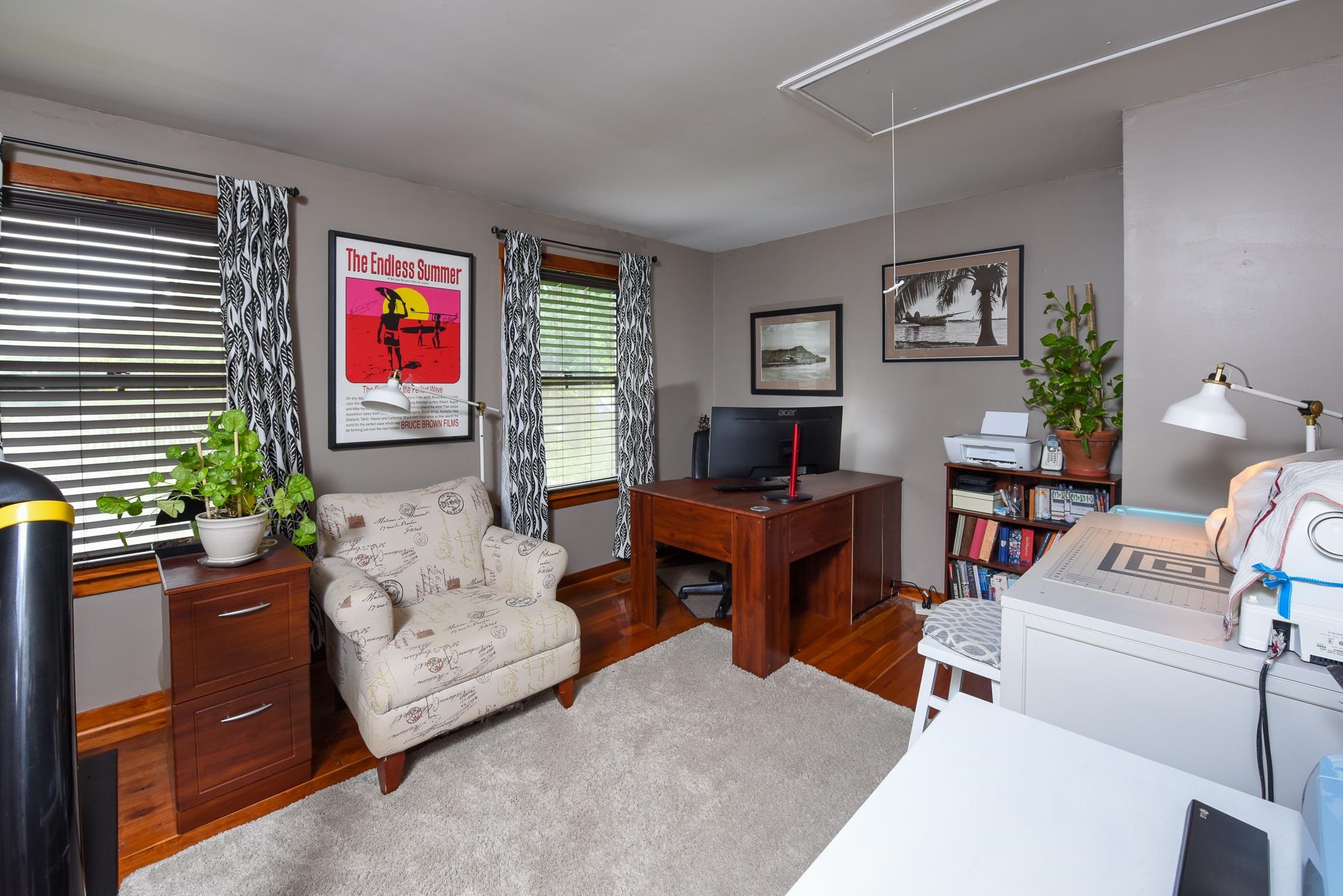 5 Inlet Ocean View, NJ 08230 - Photo 20 of 34 a living room with furniture and a window