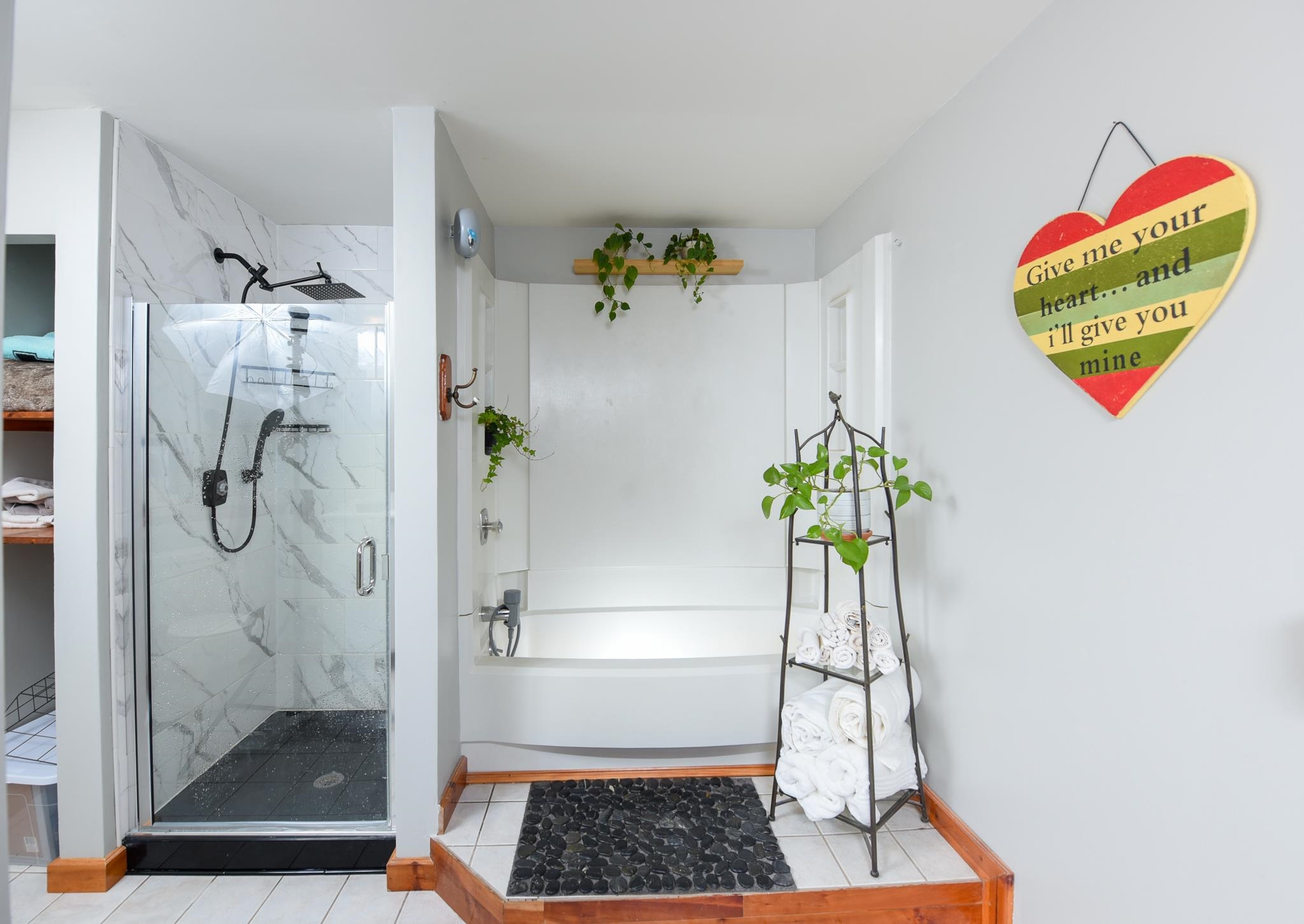 5 Inlet Ocean View, NJ 08230 - Photo 25 of 34 a bathroom with a shower