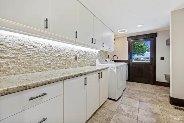 $1,799,900 | 2800 West Idaho Boulevard, Emmett, ID 83617