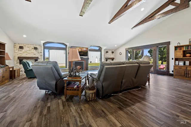 $1,799,900 | 2800 West Idaho Boulevard, Emmett, ID 83617