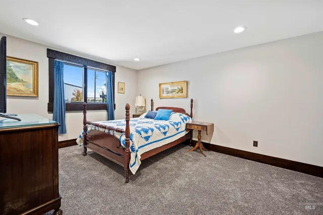 $1,799,900 | 2800 West Idaho Boulevard, Emmett, ID 83617