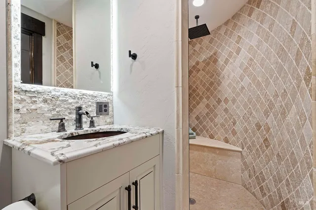 $1,799,900 | 2800 West Idaho Boulevard, Emmett, ID 83617