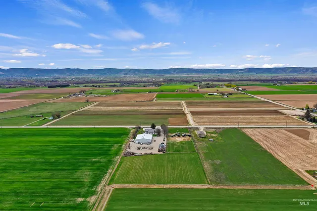 $1,799,900 | 2800 West Idaho Boulevard, Emmett, ID 83617