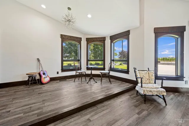 $1,799,900 | 2800 West Idaho Boulevard, Emmett, ID 83617