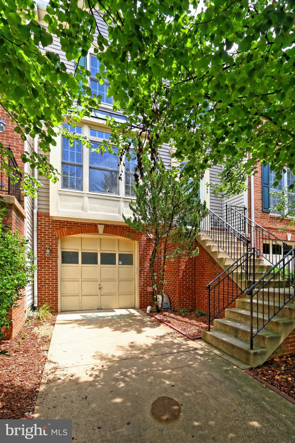 6343 Simmer Circle Springfield, VA 22150 - Photo 1 of 30 Exterior (Front)