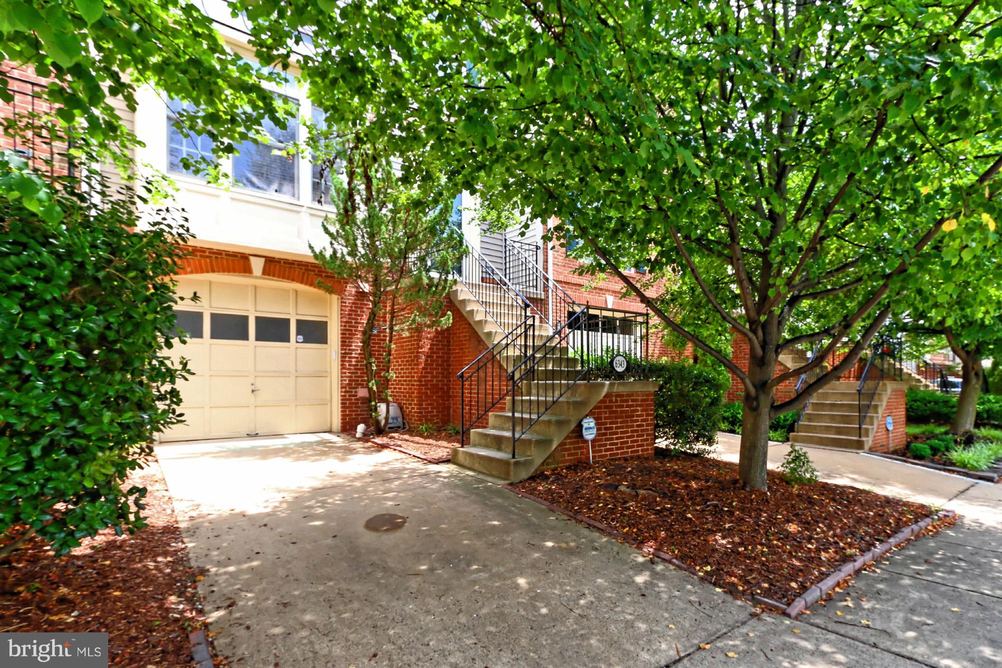 6343 Simmer Circle Springfield, VA 22150 - Photo 2 of 30 Exterior (Front)