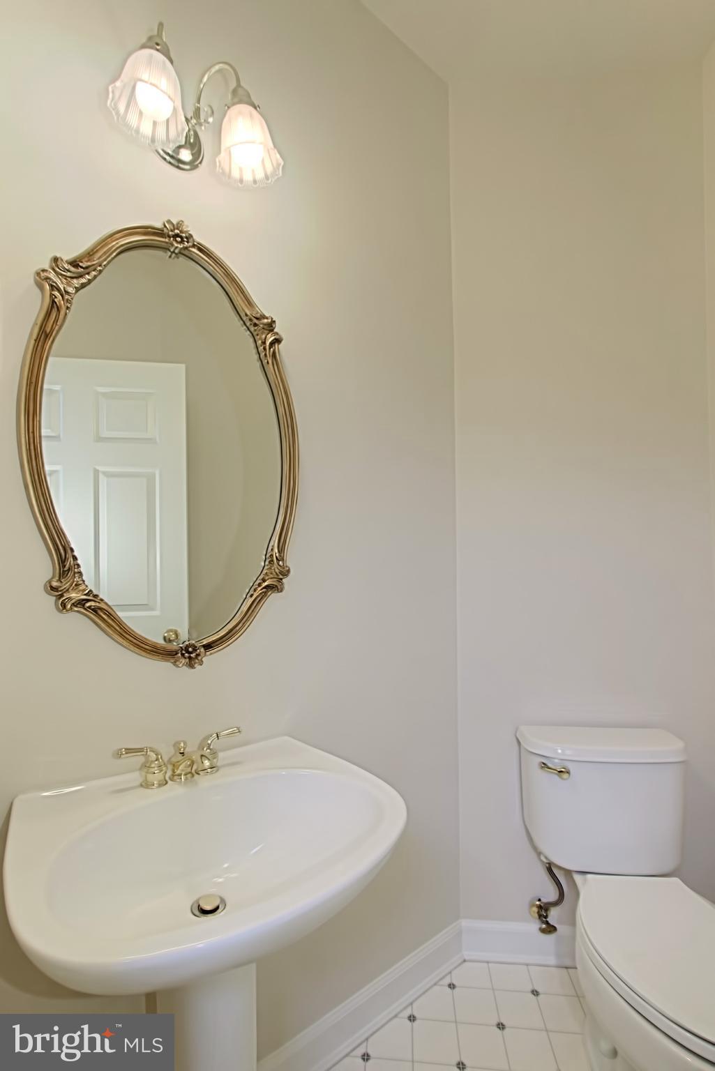 6343 Simmer Circle Springfield, VA 22150 - Photo 13 of 30 Bath