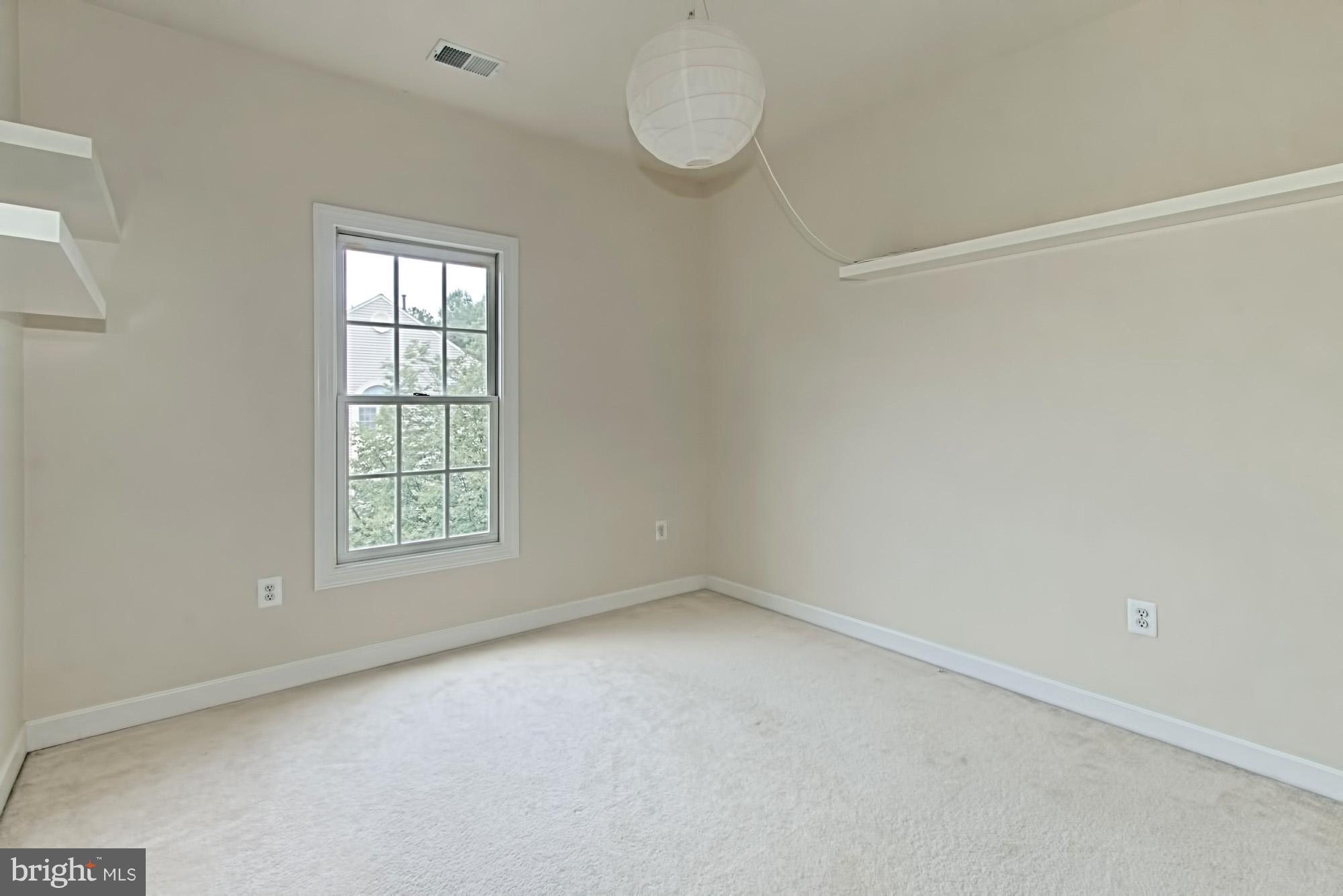 6343 Simmer Circle Springfield, VA 22150 - Photo 20 of 30 Bedroom