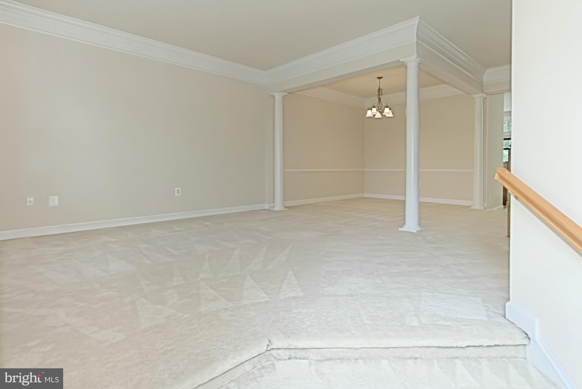 6343 Simmer Circle Springfield, VA 22150 - Photo 4 of 30 Interior (General)
