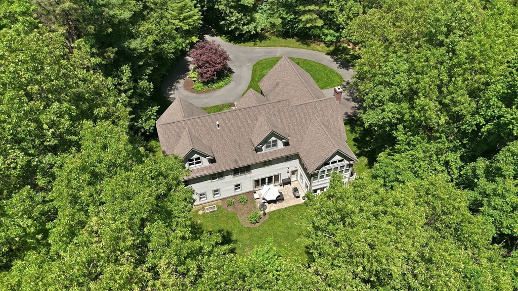 409 Henry Street Amherst, MA 01002 - Photo 40 of 42