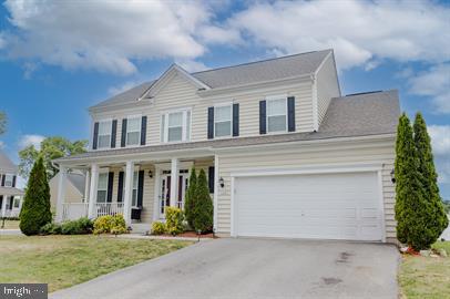 front view of house with a yard