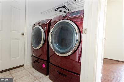 122 Blakely Road Kearneysville, WV 25430 - Photo 16 of 26 a utility room with dryer and washer