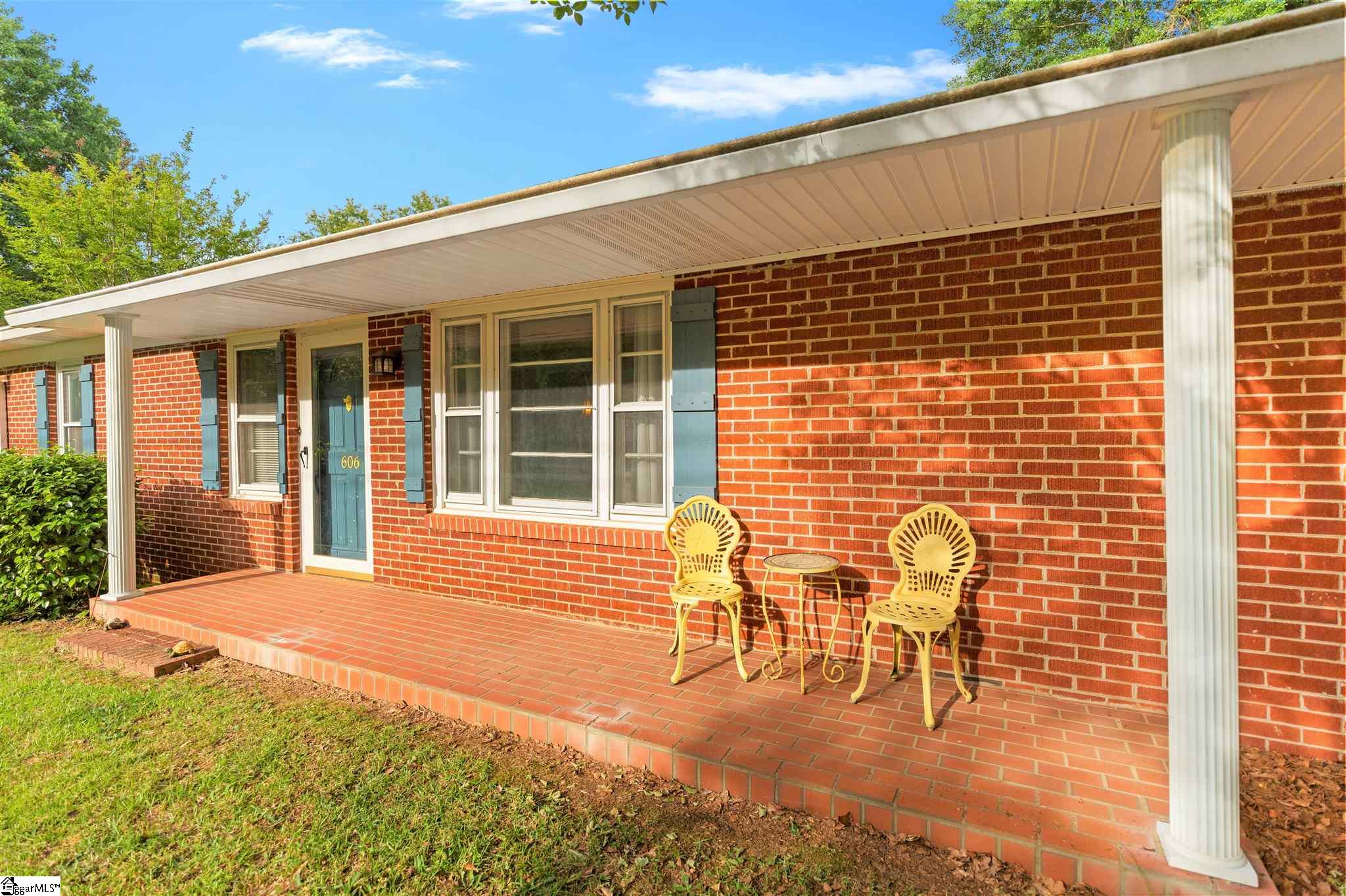 606 Trotter Road Pickens, SC 29671 - Photo 2 of 33