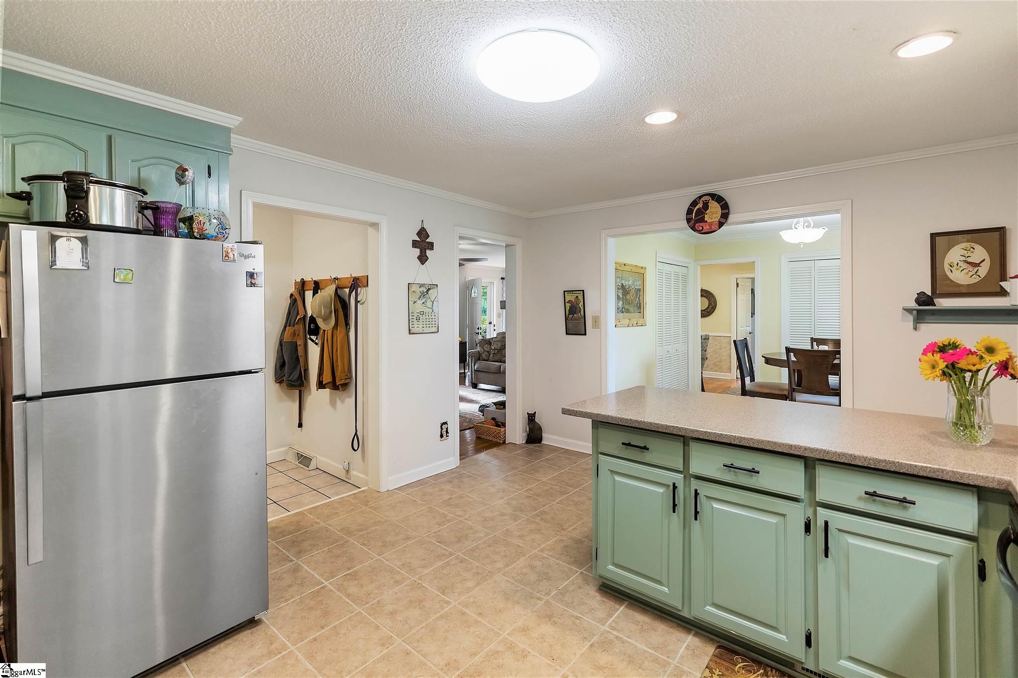 606 Trotter Road Pickens, SC 29671 - Photo 11 of 33