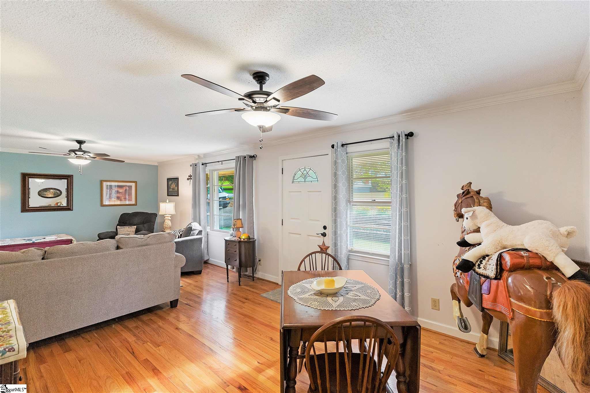 606 Trotter Road Pickens, SC 29671 - Photo 8 of 33