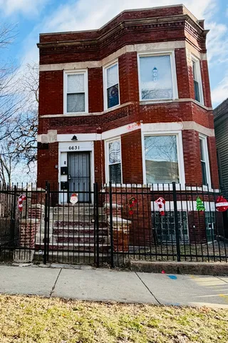 $220,000 | 6631 South Justine Street, Chicago, IL 60636