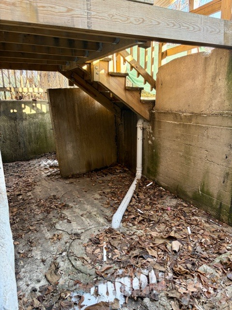 6631 South Justine Street Chicago, IL 60636 - Photo 15 of 18 a backyard of a house