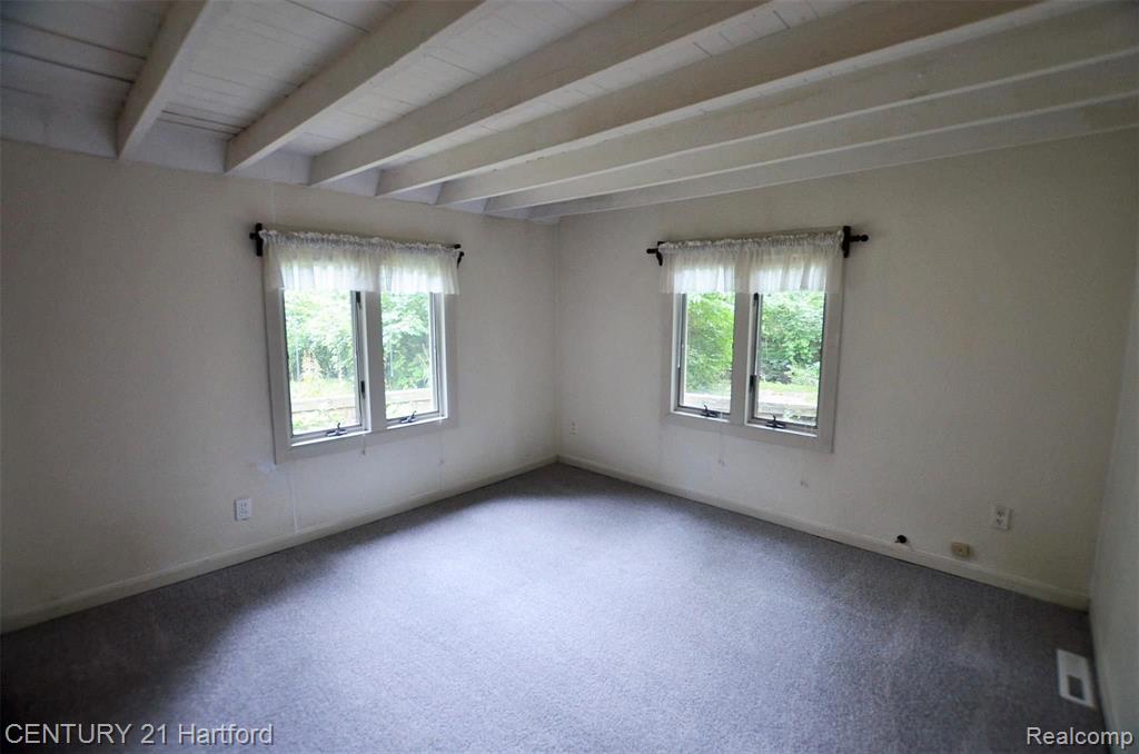 31395 West Nine Mile Road Farmington Hills, MI 48336 - Photo 21 of 40