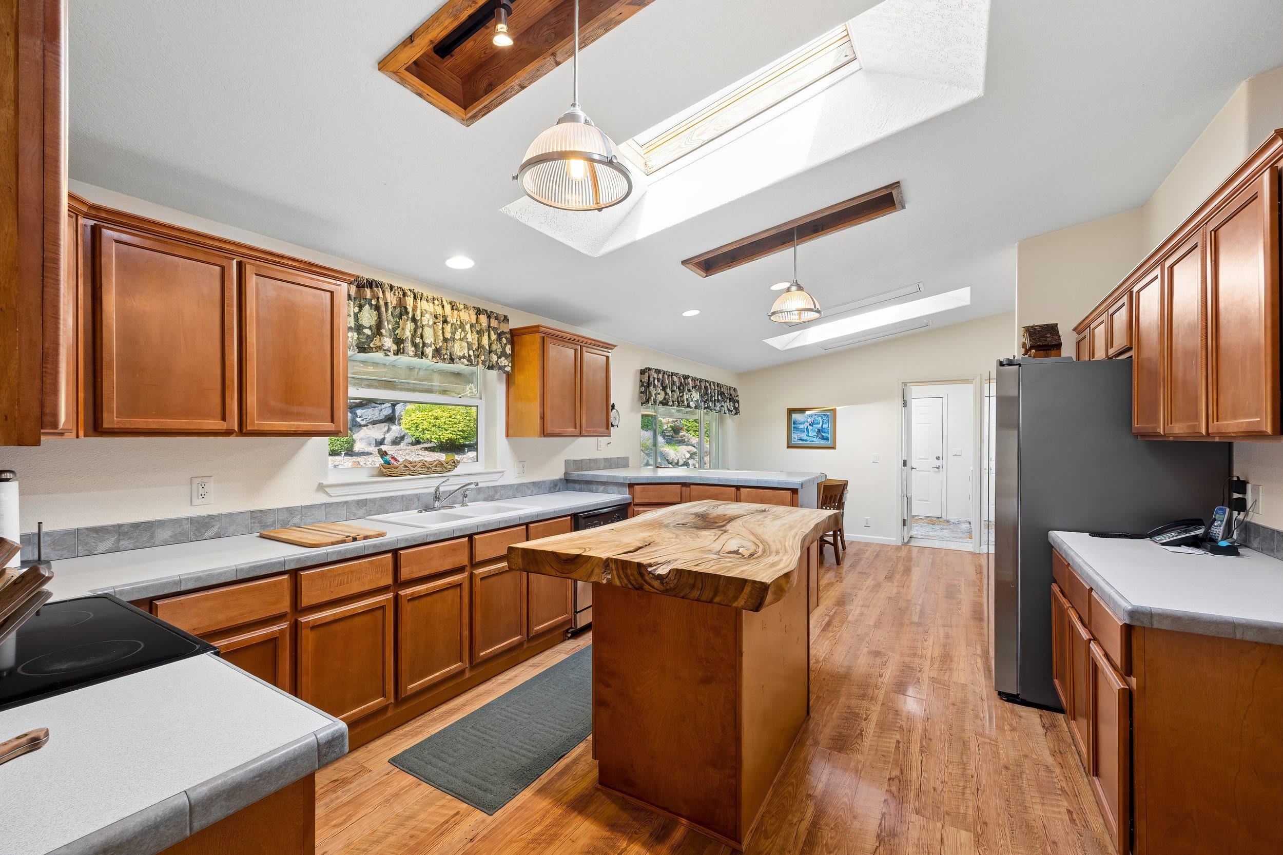 20611 North Wallis Road Mead, WA 99021 - Photo 34 of 50 Gallery Image 34