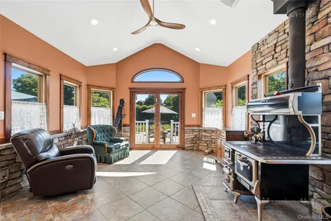 $899,990 | 2185 Sycamore Avenue, Ronkonkoma, NY 11779