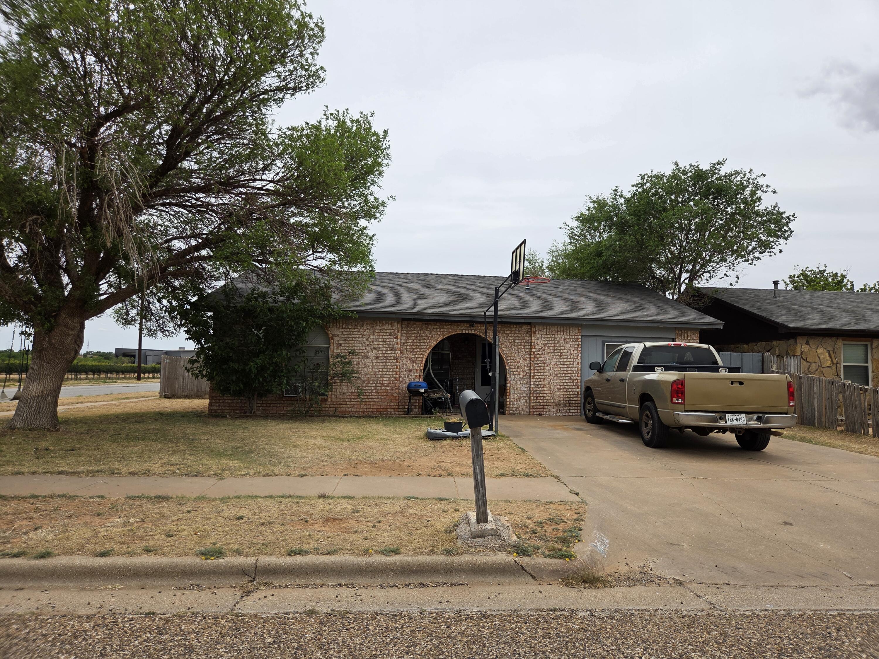 6301 29th Street Lubbock, TX 79407 - Photo 4 of 23 20260504_140709