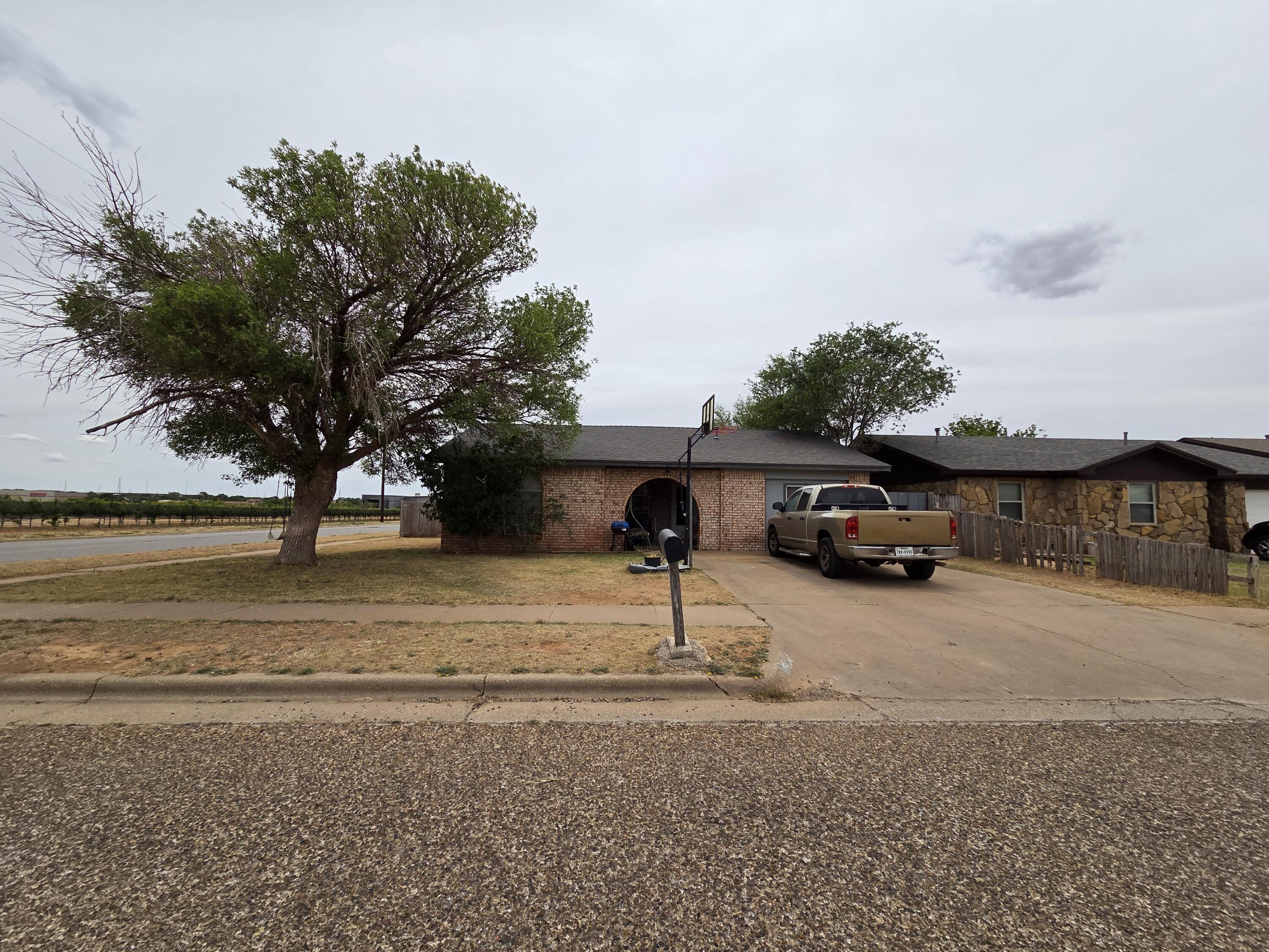 6301 29th Street Lubbock, TX 79407 - Photo 5 of 23 20260504_140711