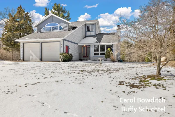 $664,900 | 10367 152nd Avenue, West Olive, MI 49460