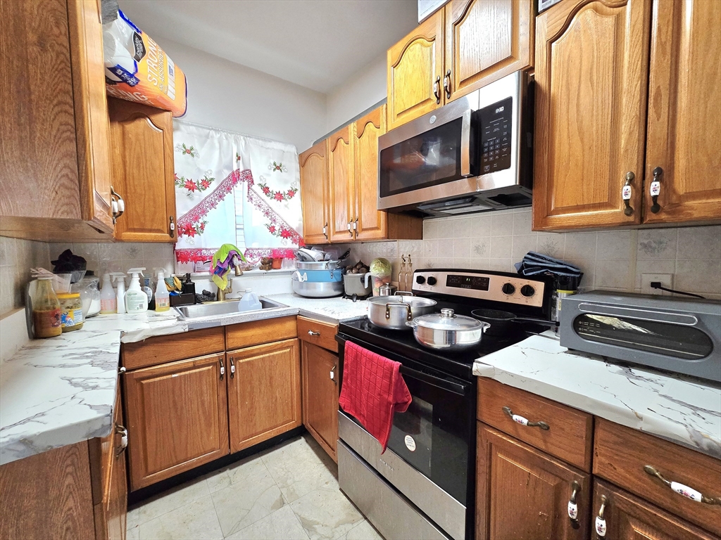 14 Harding Avenue Everett, MA 02149 - Photo 10 of 40