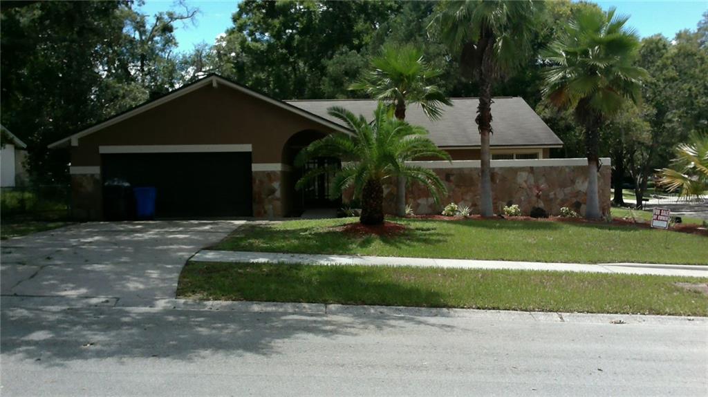 620 Hillpine Way Brandon, FL 33510 - Photo 1 of 1 Front