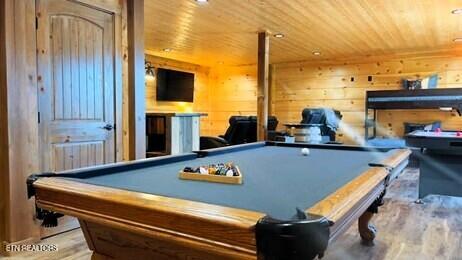 710 Village Loop Road Gatlinburg, TN 37738 - Photo 18 of 36 710 VLR Gameroom 3 Pool Table