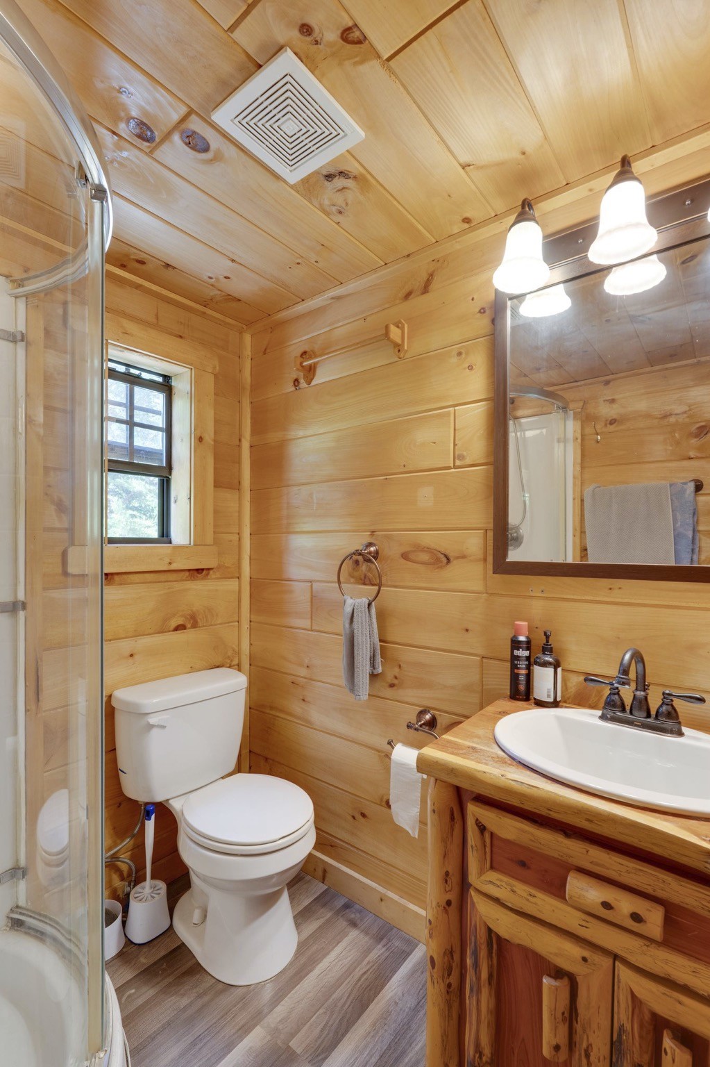 391 Gunson Ridge Road Cumberland City, TN 37050 - Photo 12 of 43 Gallery Image 12