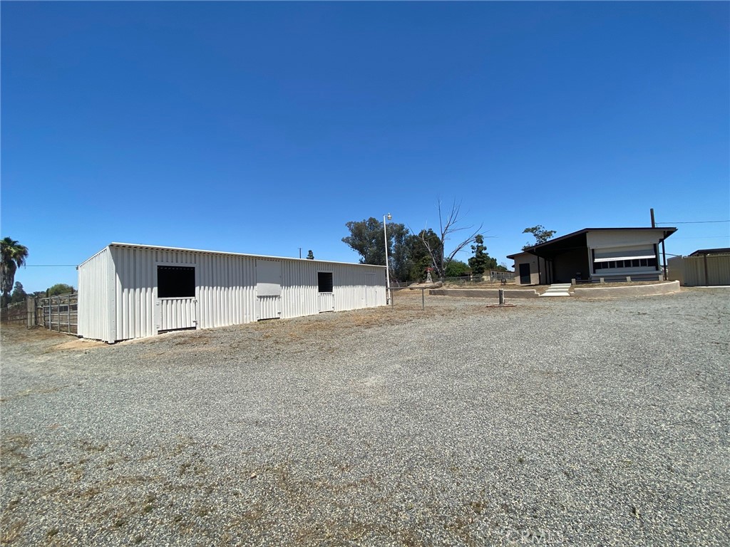 21705 John Street Perris, CA 92570 - Photo 8 of 16