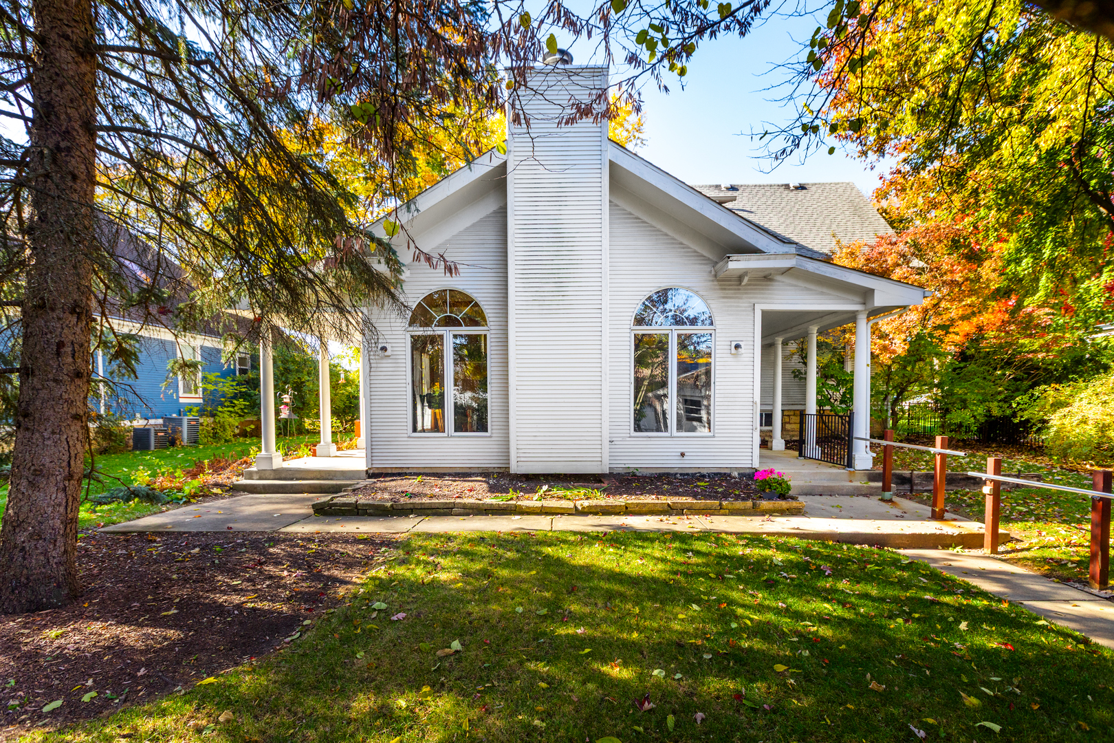 116 South Wright Street Naperville, IL 60540 - Photo 32 of 49 a front view of house with yard and green space