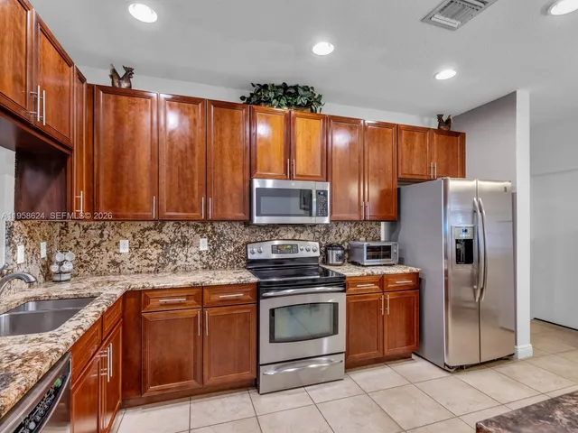 $579,900 | 9719 Darlington Place, Cooper City, FL 33328