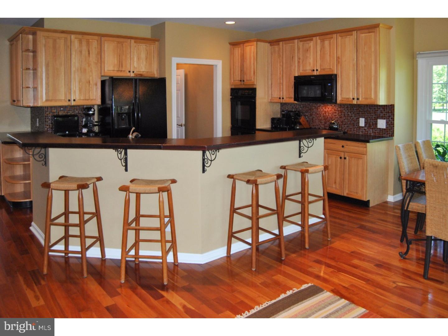 134 Clover Road Ivyland, PA 18974 - Photo 8 of 24 Gallery Image 8
