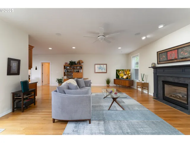 $825,000 | 1719 Northwest Troon Court, McMinnville, OR 97128