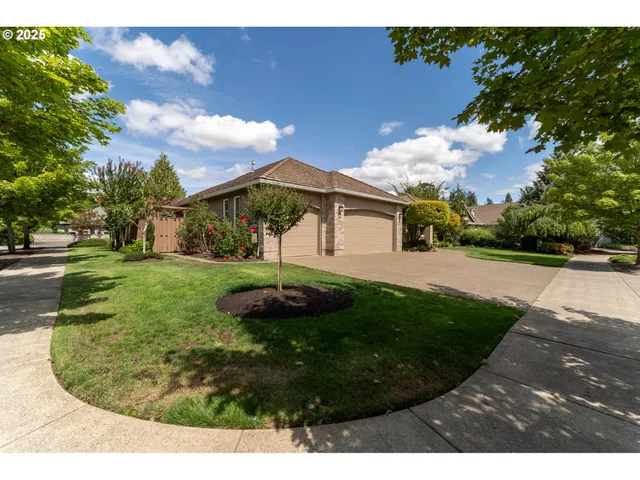 $825,000 | 1719 Northwest Troon Court, McMinnville, OR 97128