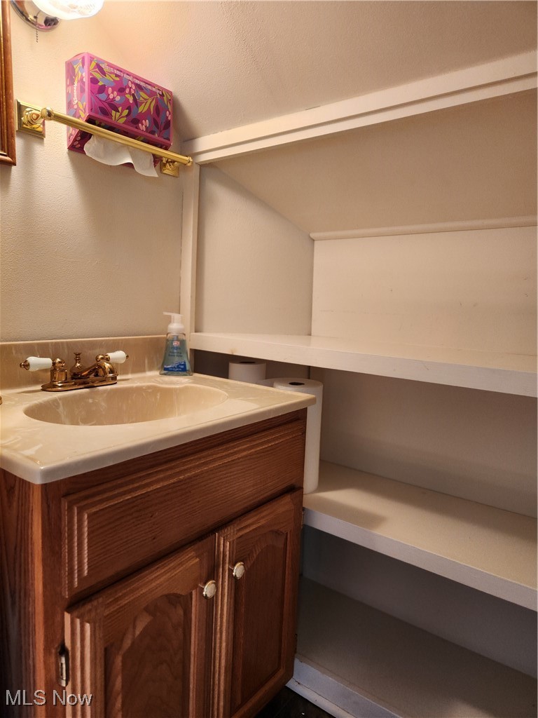 9170 Cedar Road Chesterland, OH 44026 - Photo 18 of 29 Upstairs Half Bath