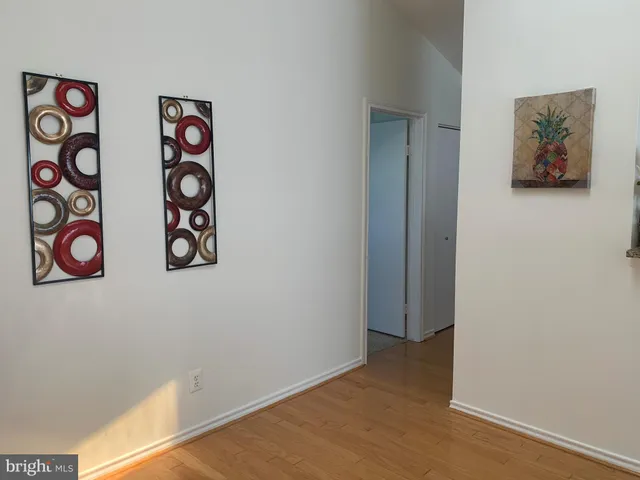 a view of an front door and an entryway