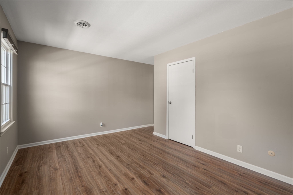 40 Yorktown Drive, Unit D Springfield, MA 01108 - Photo 11 of 27