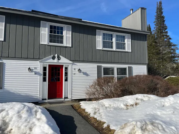 $215,000 | 18 Candlelight Terrace, Hartford, VT 05001
