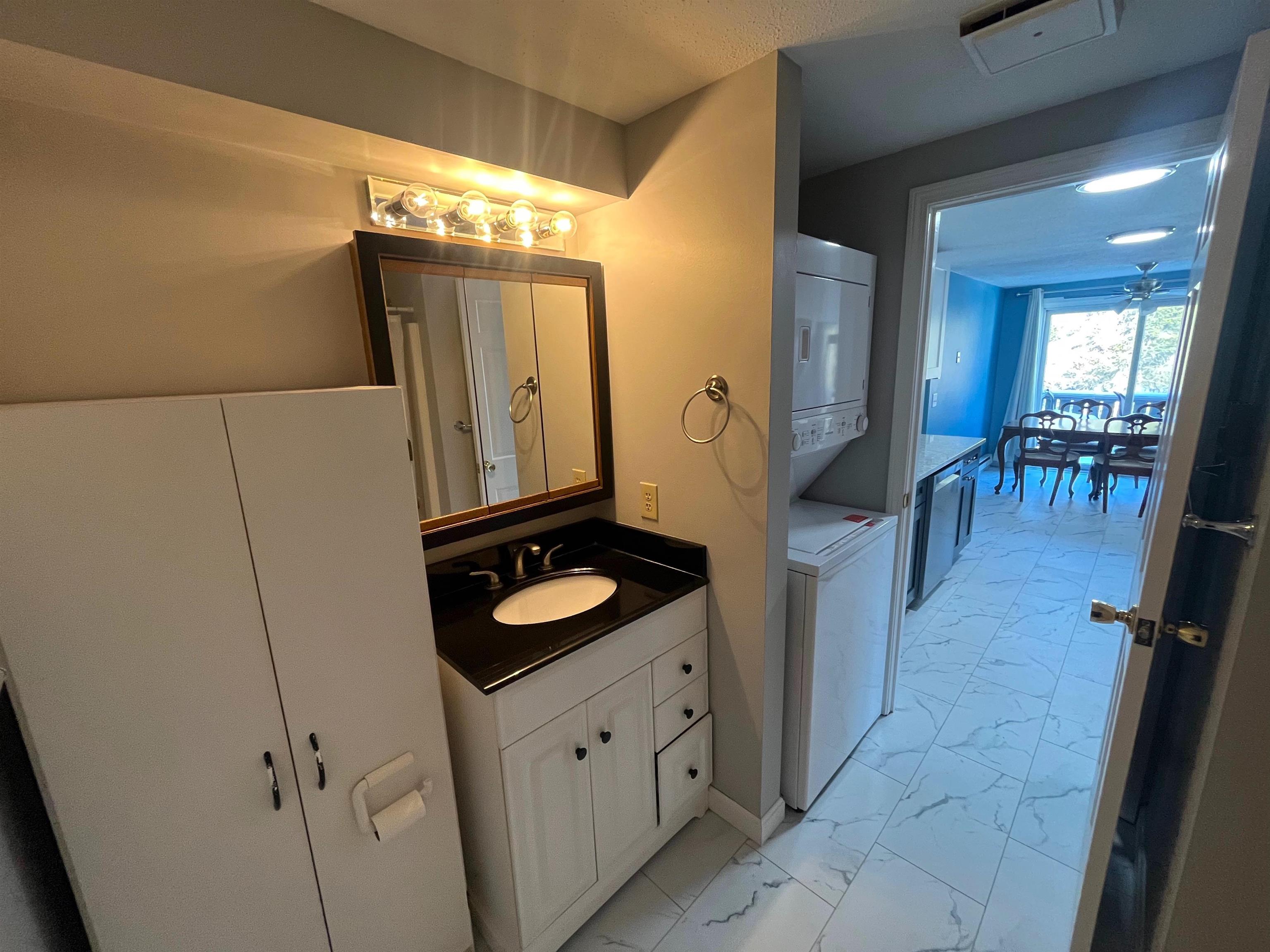 18 Candlelight Terrace Hartford, VT 05001 - Photo 3 of 11